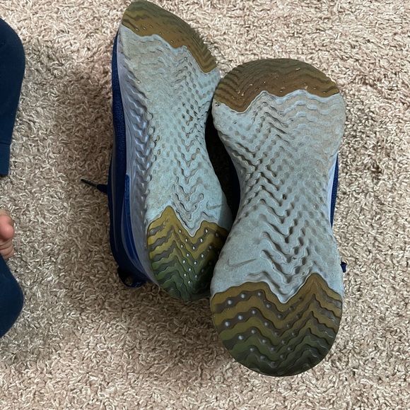 Nike Epic React Flyknit Blue Void - Picture 3 of 4